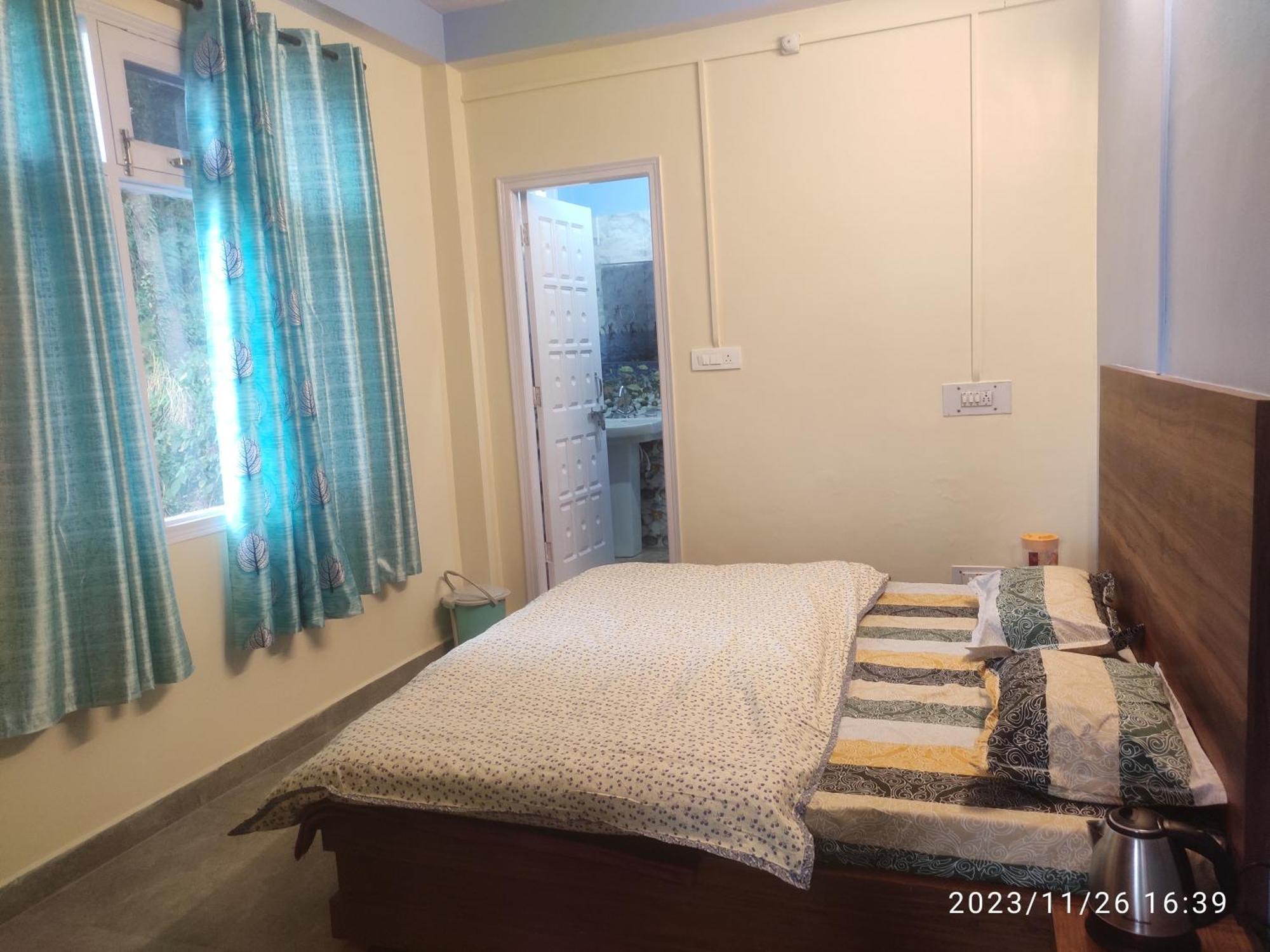 Tree Valley Homestay Chail Exteriér fotografie