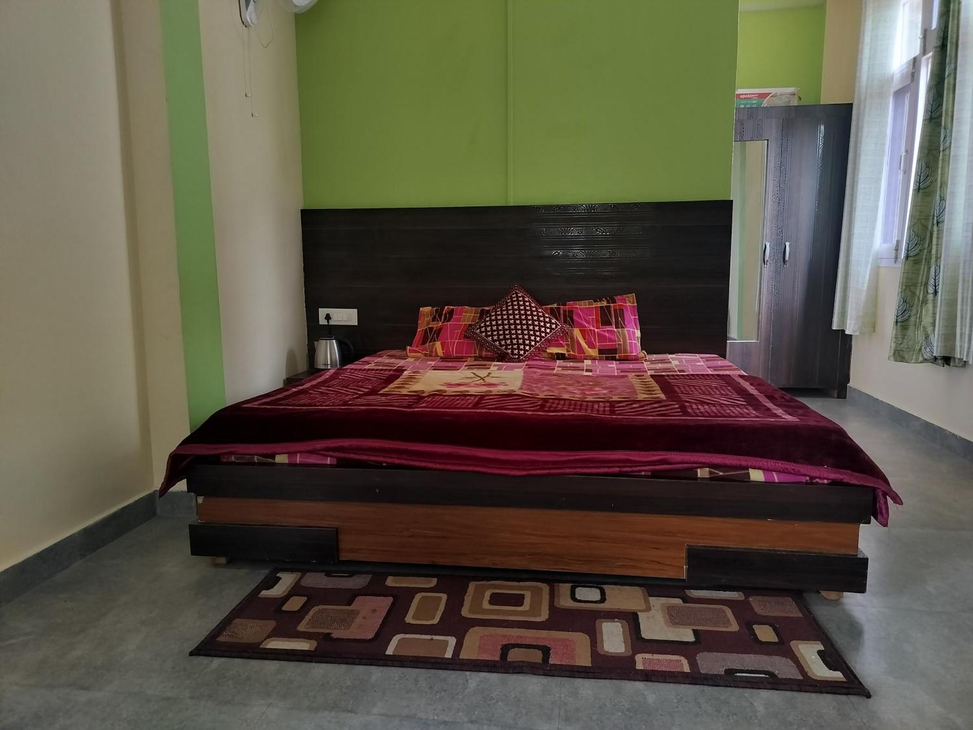 Tree Valley Homestay Chail Exteriér fotografie